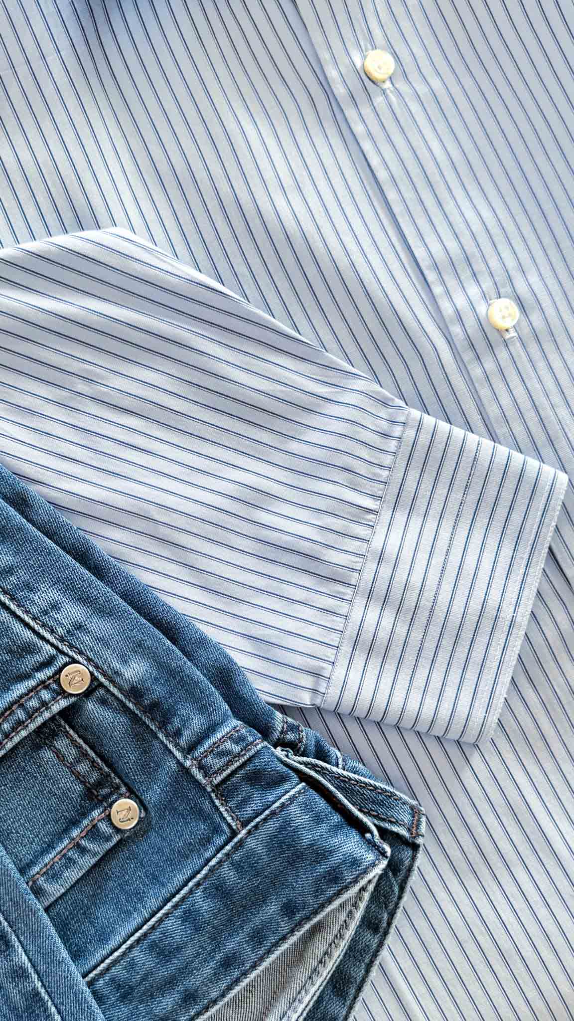 l'asse da stiro professionale aspirante e soffiante Andy è l'unico con Tecnologia Termica Avanzata a Vapore integrata nella tavola da stiro. funziona anche senza ferro da stiro e ha un kit tutto incluso. Il piano riscaldato stira e asciuga i vestiti in un attimo.